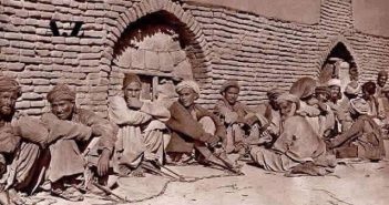 دلیل تاریخی خویشتن گریزی هویتی وهویت یابی هزاره ها