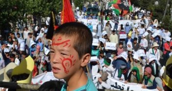 Cosa sappiamo fino ad ora dell’attentato di Kabul del 23 luglio 2016-08-04-1470348820-7361586-Enlightenmentboy-thumb