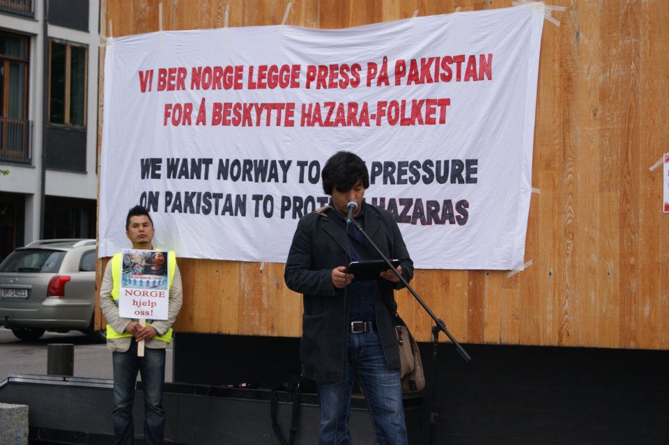an arrangement of the discrimination against the hazara community Difference between hazara and pashtun tweet key difference: hazaras are members of an afghan ethnic minority group, whereas the pashtuns are a united group of tribes composing the largest ethnic group of afghanistan. an arrangement of the discrimination against the hazara community Difference between hazara and pashtun tweet key difference: hazaras are members of an afghan ethnic minority group, whereas the pashtuns are a united group of tribes composing the largest ethnic group of afghanistan.