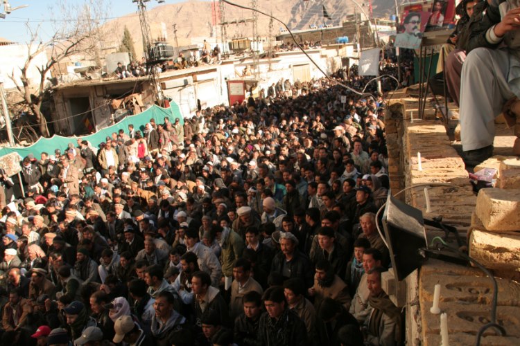 Pakistanis Unite In Protests Against Sectarian Attacks on Hazaras