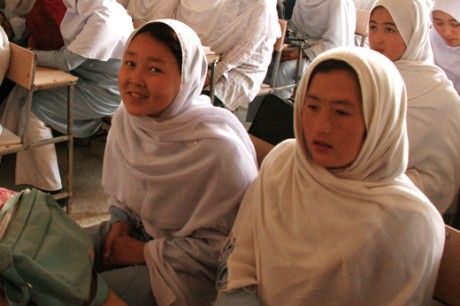 feature-afghanistan womenb_520