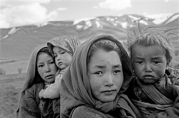 four-hazara-children